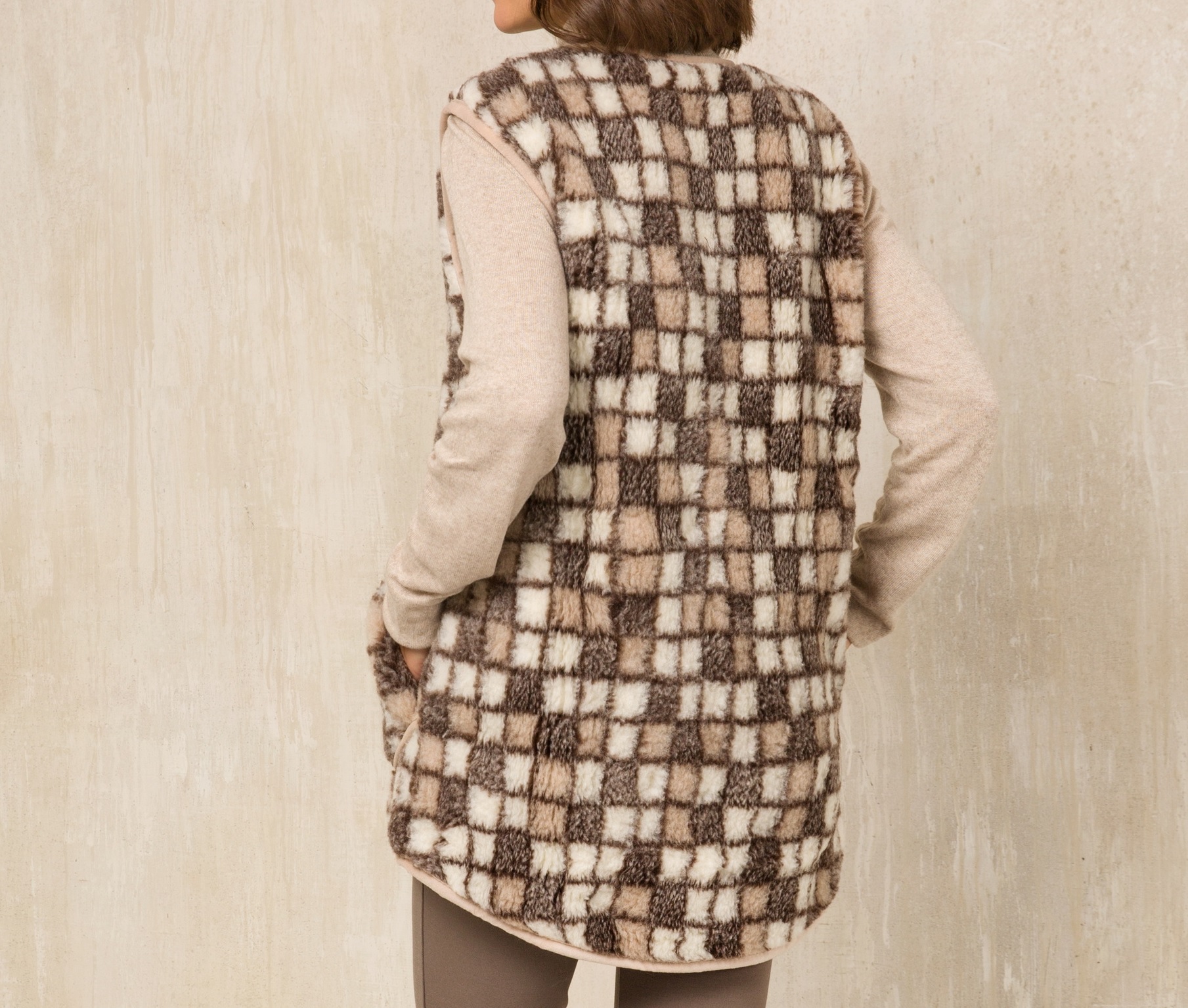 Жилет меховой Woolhouse Бари, шерсть 100%, для женщин и мужчин фото 2